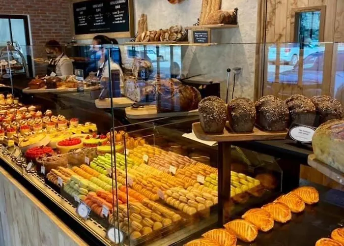 Holiday home Le Lys 2 A 4 Personnes